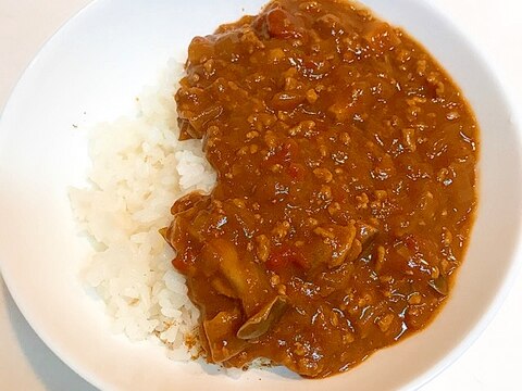 キノコたっぷり☆エリンギとしめじの簡単キーマカレー